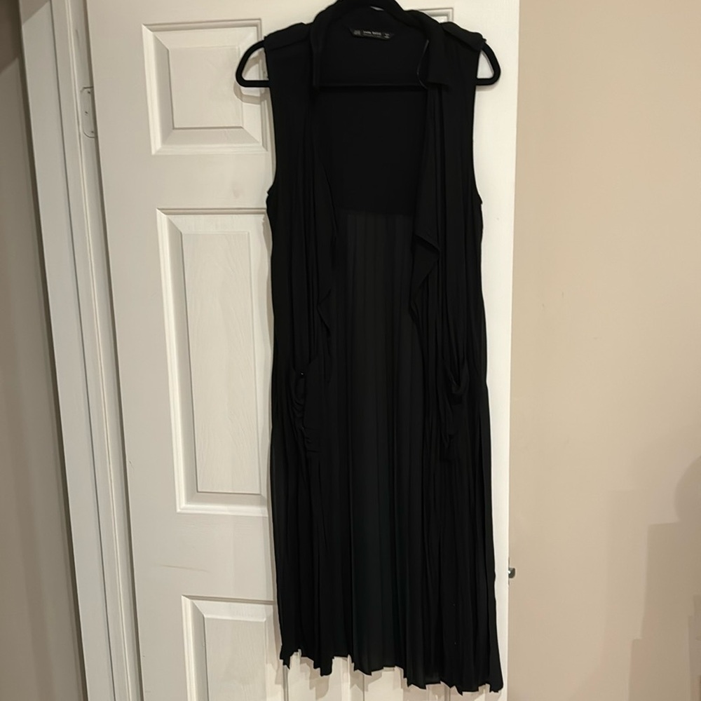 ZARA Long Pleated Black Vest